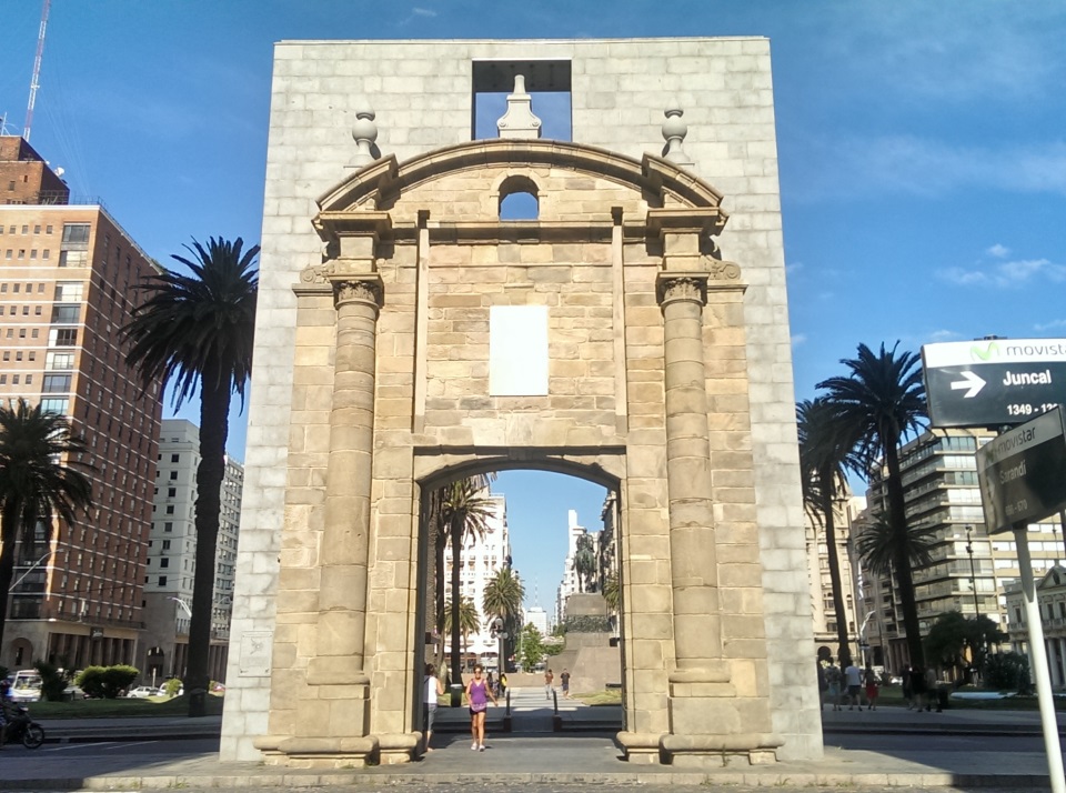 2- Imagen cortesía de a.com.gt, todos los derechos reservados las particularidades de la arquitectura montevideana